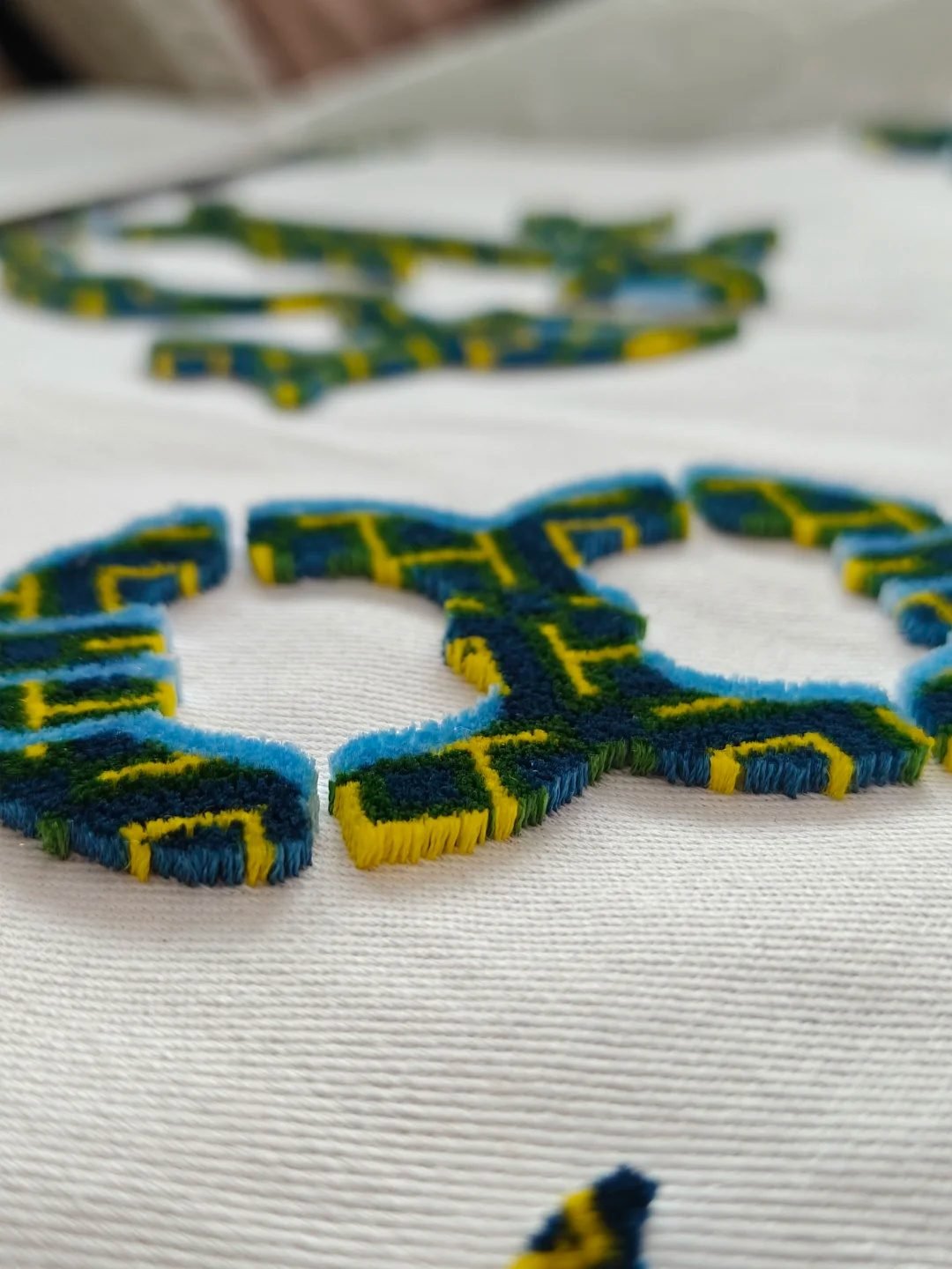 Embroidered Coach Jacket Manufacturer — 5-Step QC Guarantee 15 Flat Embroidery
