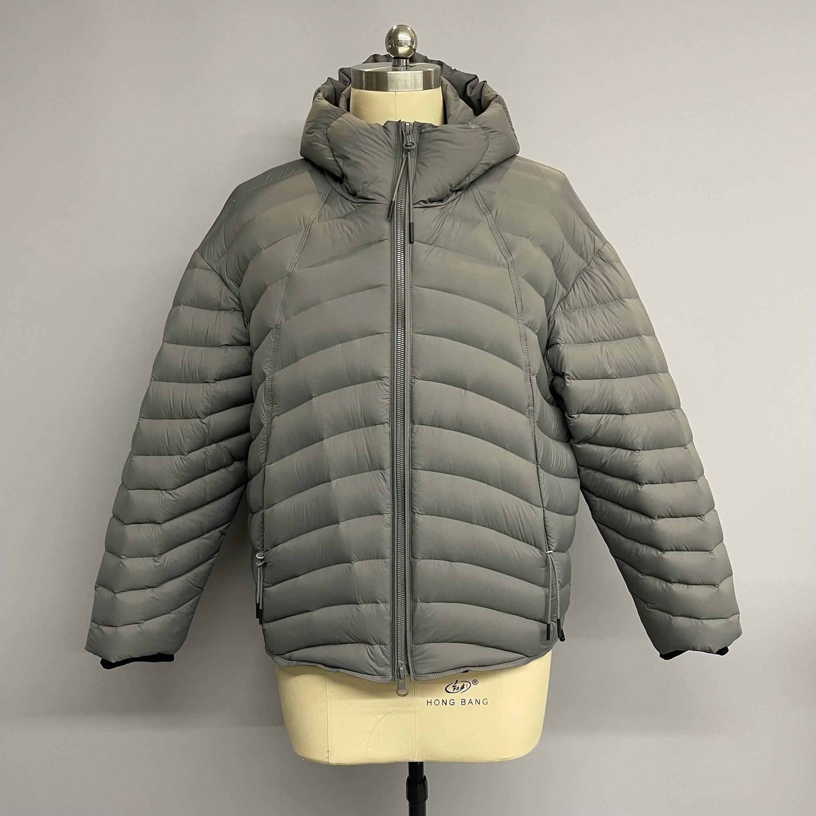 Wholesale Down Jackets — 50-Piece MOQ, Fast Samples 17 Down-Proof Finishing