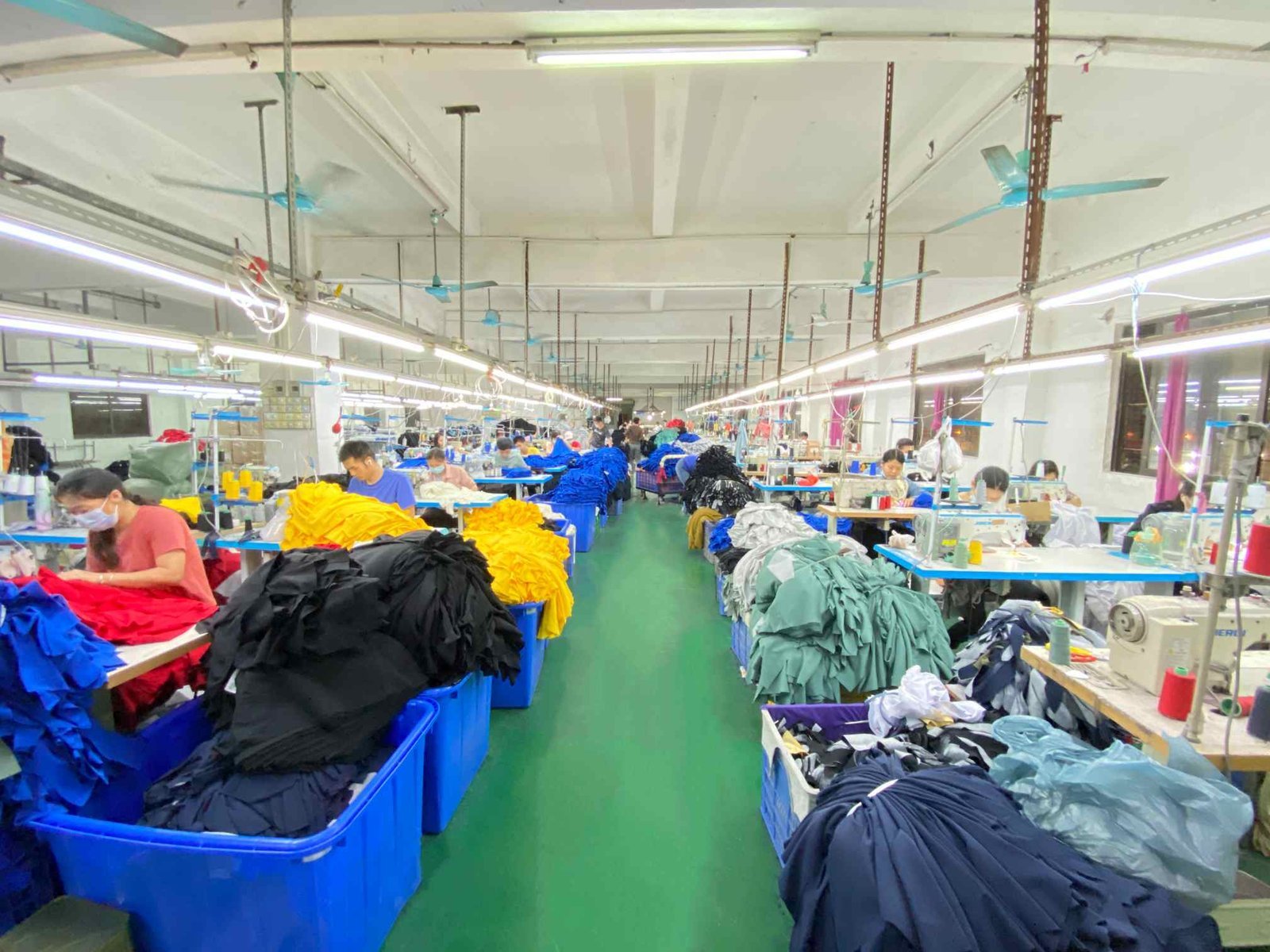 Chore Coat Manufacturer — Low MOQ, 5-Step QC | Clothing Manufacturer Ltd 27 Trusted Chore Coat Manufacturer Since 2024